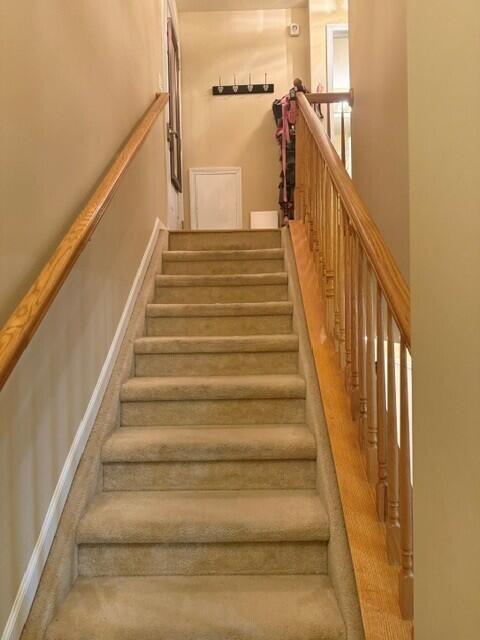 Building Photo - 39528 Rockcrest Ln