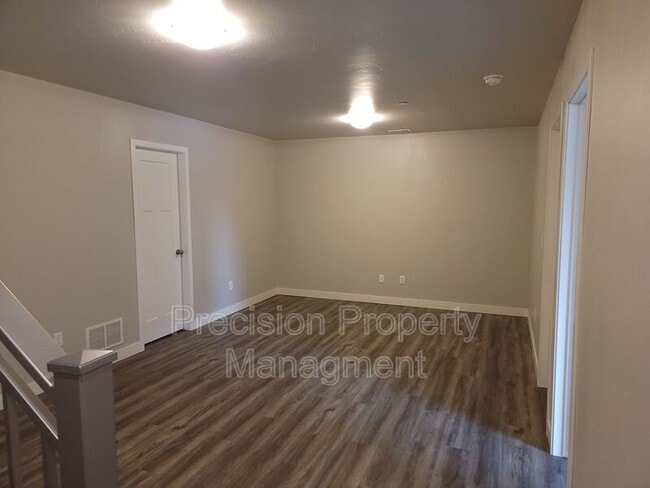 Building Photo - 202 Mcgriff Way