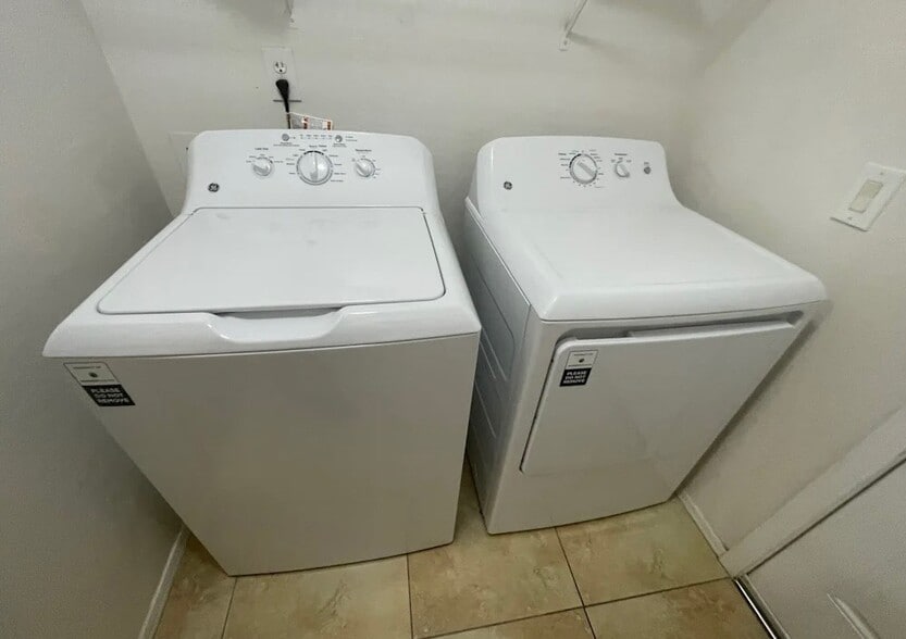 Building Photo - 16868 W Ironwood St