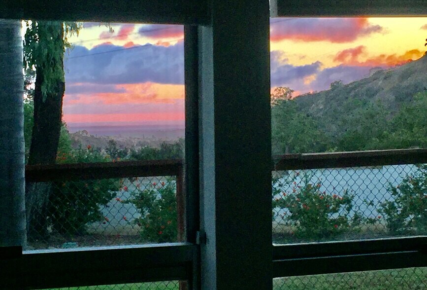 Ocean sunset, zoom/crop, 5.5 miles away - 1355 Waterbury Ct