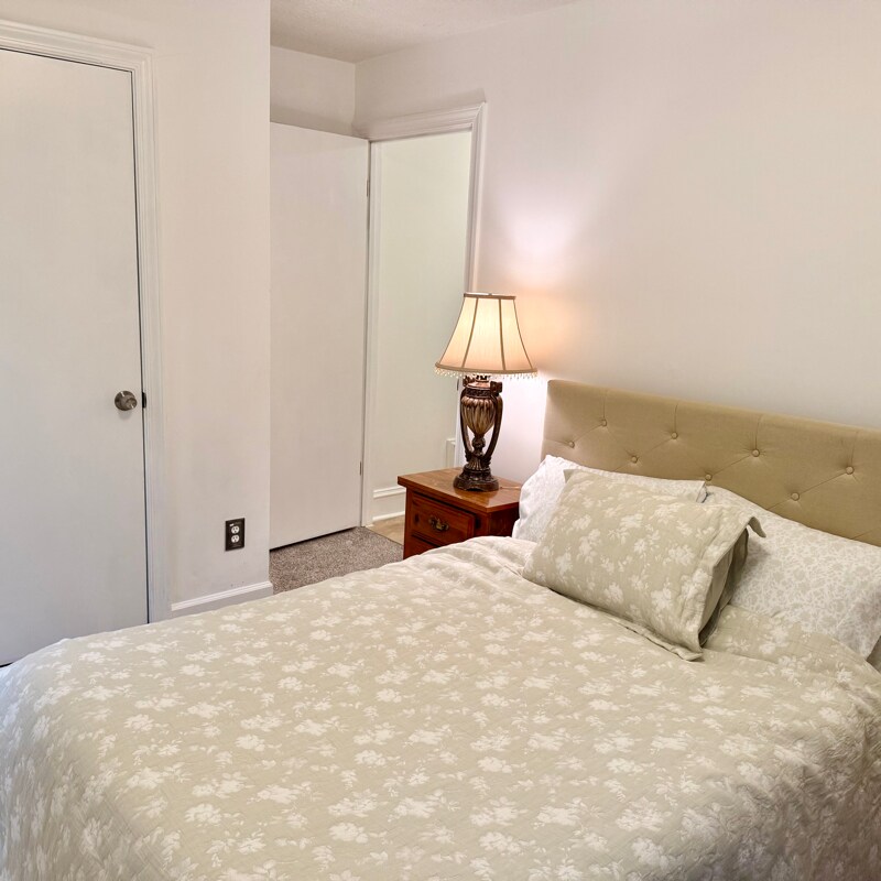 Building Photo - 4401 Yorkshire Ct