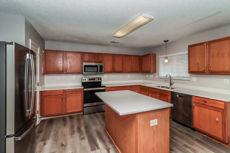 Building Photo - 415 Tribune Dr