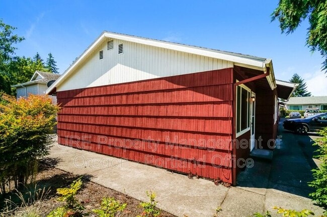 Building Photo - 1311 SE 130th Ave