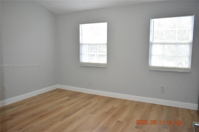 Building Photo - 2908 Edgehill Ln