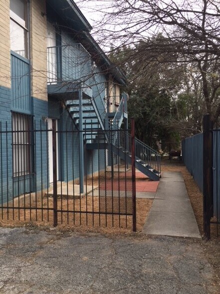 Building Photo - 10910 Baltic Dr