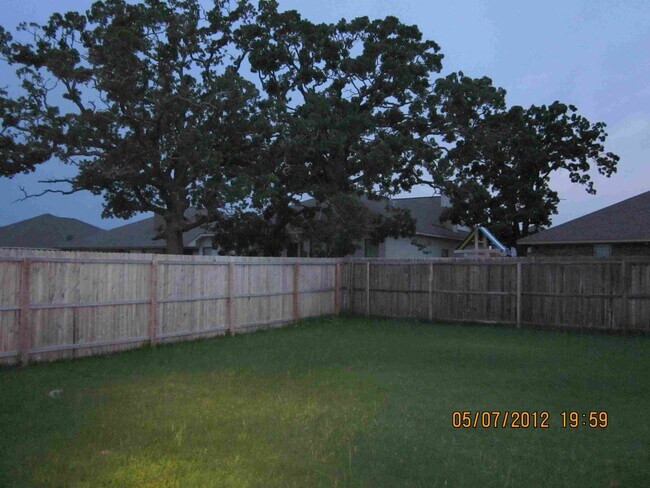 Building Photo - 1109 Pamplin Ct