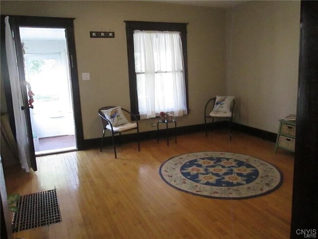 Building Photo - 385 Pawling St