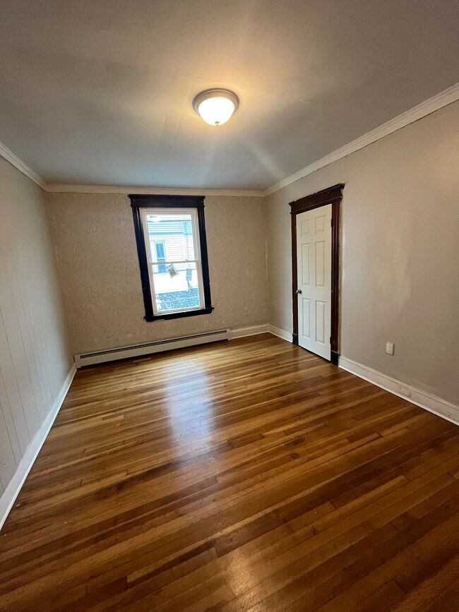 Building Photo - 89 Waterville St