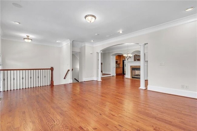 Building Photo - 2762 Durham Dr NE