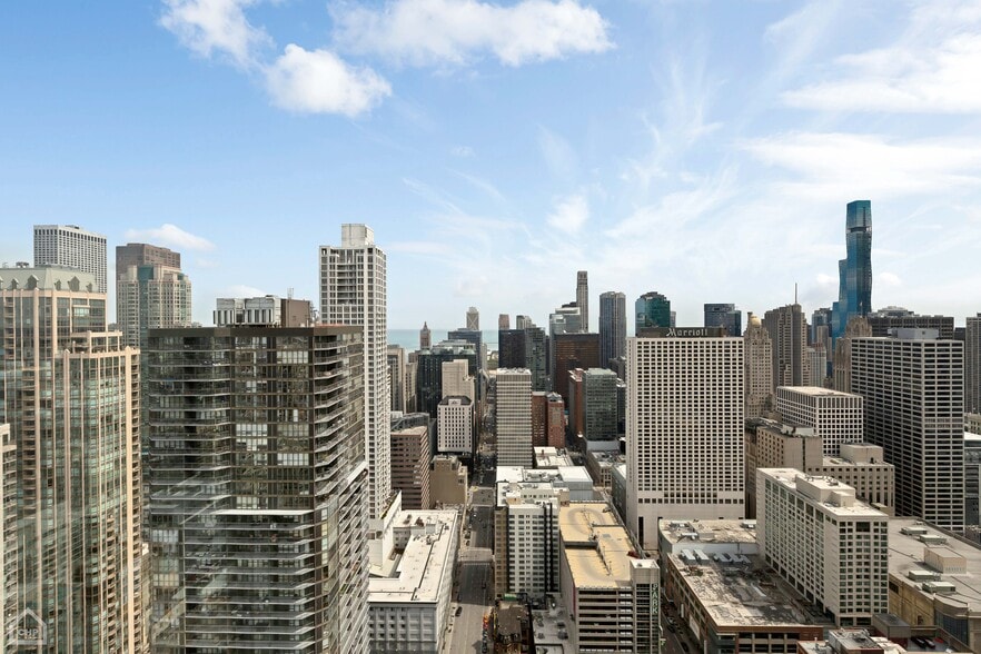 Building Photo - 33 W Ontario St
