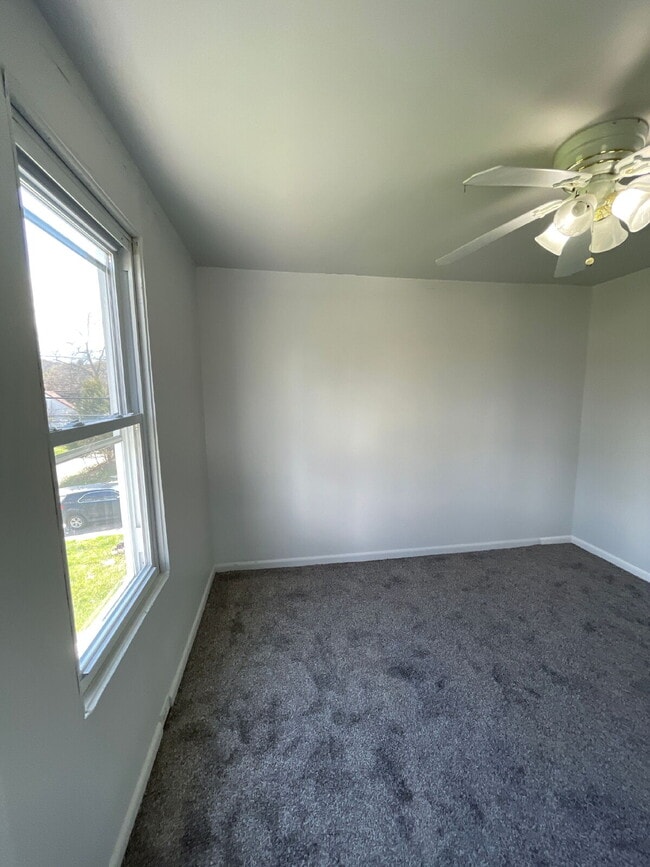 Building Photo - Cozy 3 Bedroom 1 Bath Home Near Pittsburgh