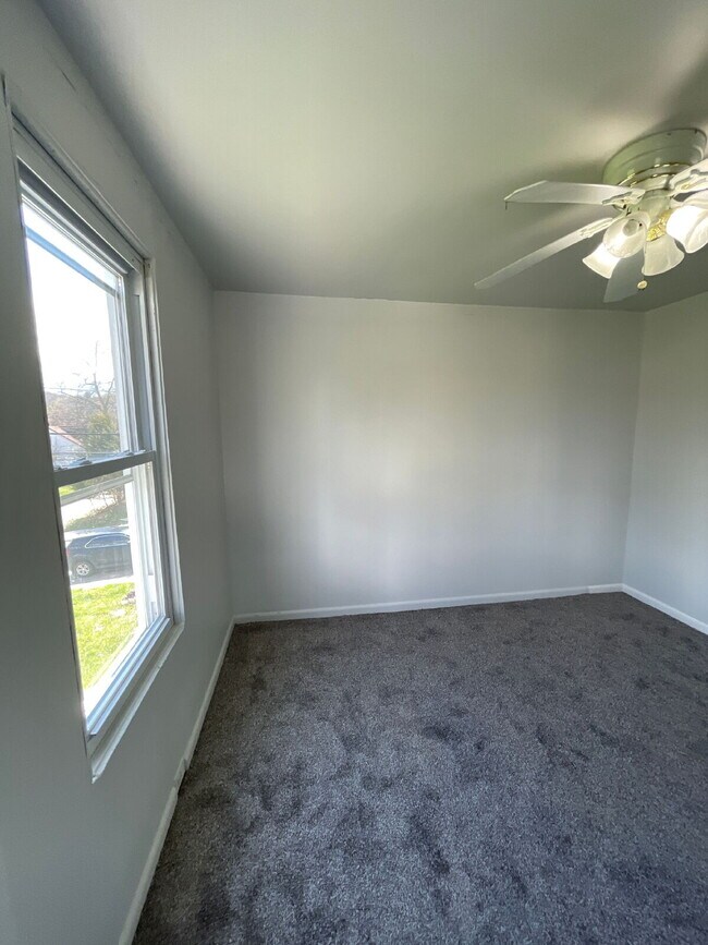 Building Photo - Cozy 3 Bedroom 1 Bath Home!