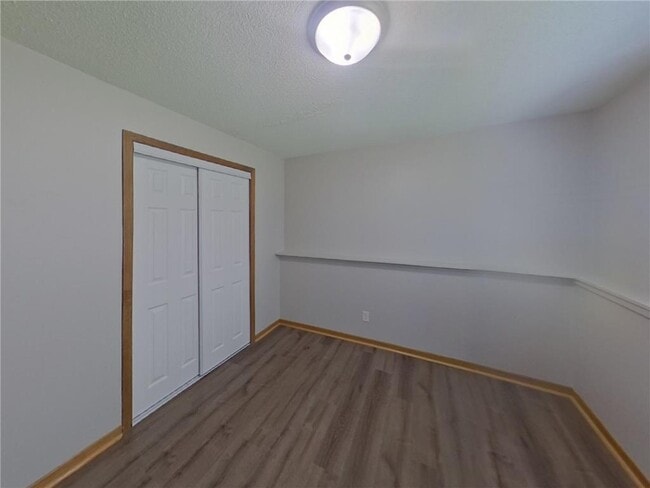 Building Photo - 13078 Glenhurst Ave