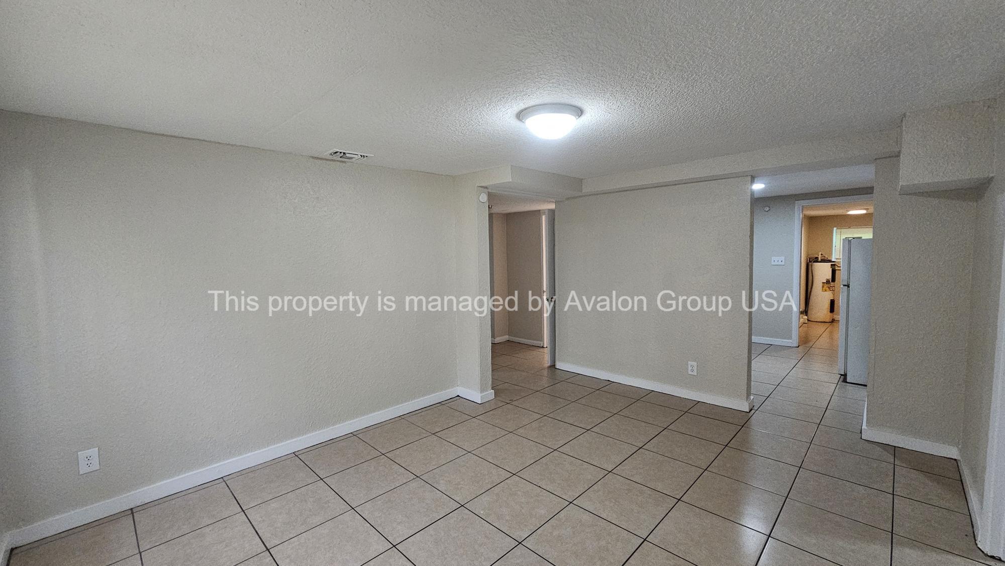 Building Photo - 9831 Ridge Blvd