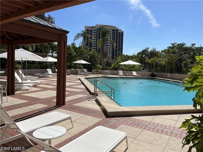 Building Photo - 6075 Pelican Bay Blvd