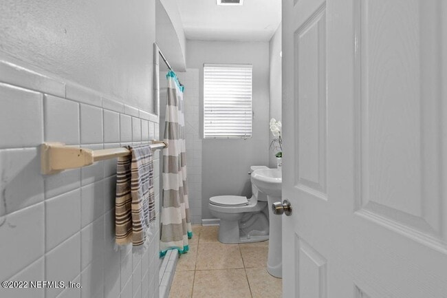 Building Photo - 1058 Willis Dr