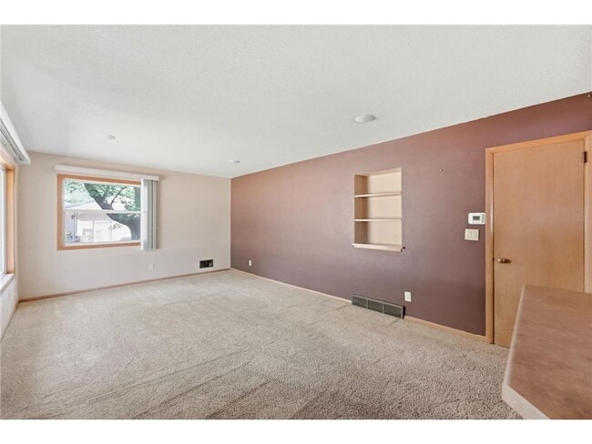 Building Photo - 80 Woodhill Rd