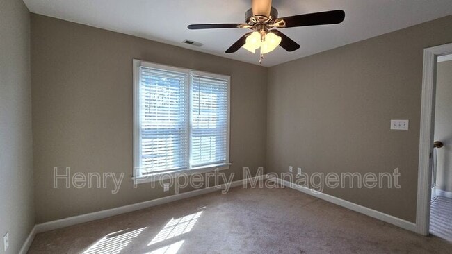 Building Photo - 104 Seymour Creek Dr