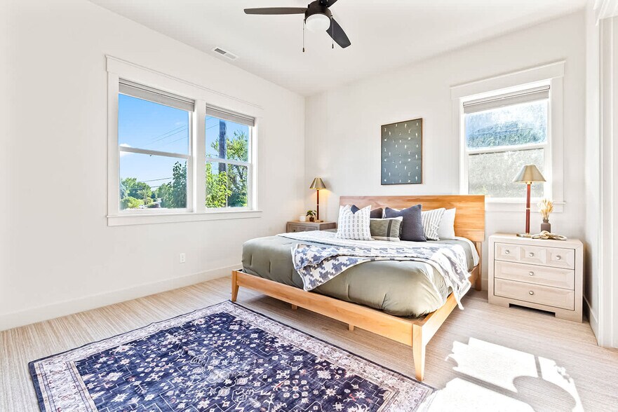 Building Photo - 6389 W Bluebird Ln