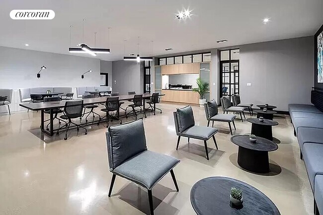 Building Photo - 1-76 Woodward Ave