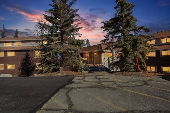 Building Photo - 10000 Ryan Gulch Rd