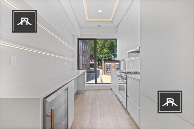 Primary Photo - 4 bedroom in Brookline MA 02446