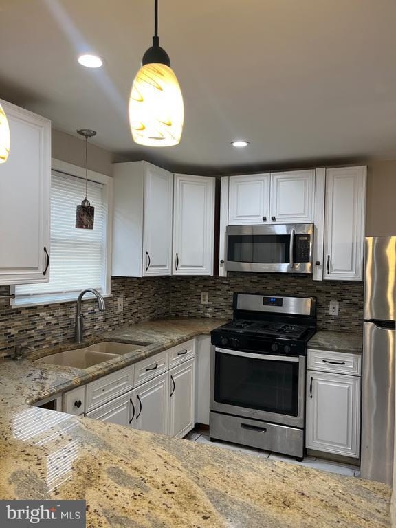 Building Photo - 2013 Delmar Dr