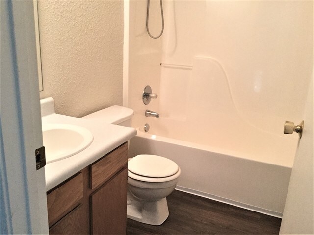 Building Photo - 4422 Autumn Crest Ct