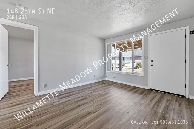 Building Photo - 148 25th St NE