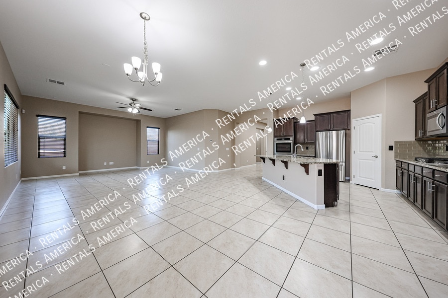 Building Photo - 20856 E Arroyo Verde Dr