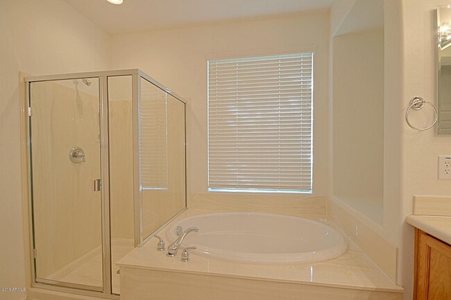 Building Photo - 41440 N Bent Creek Way