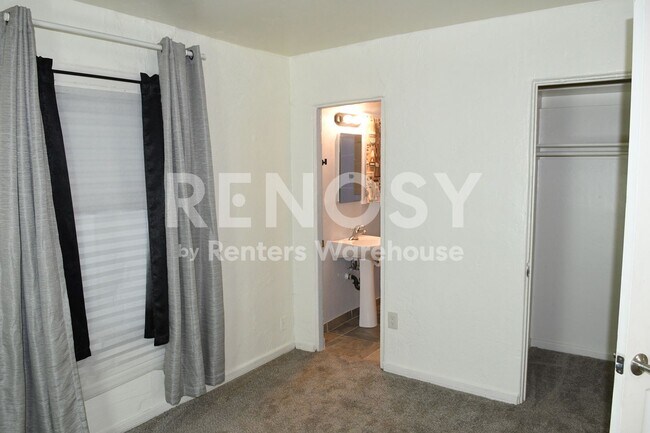 Building Photo - Ideal 1 Br 1 Ba Single Family Home Near 24th St and Washington in Phoenix