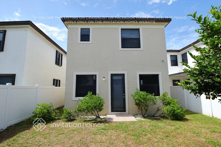 Building Photo - 3407 W 109th Pl
