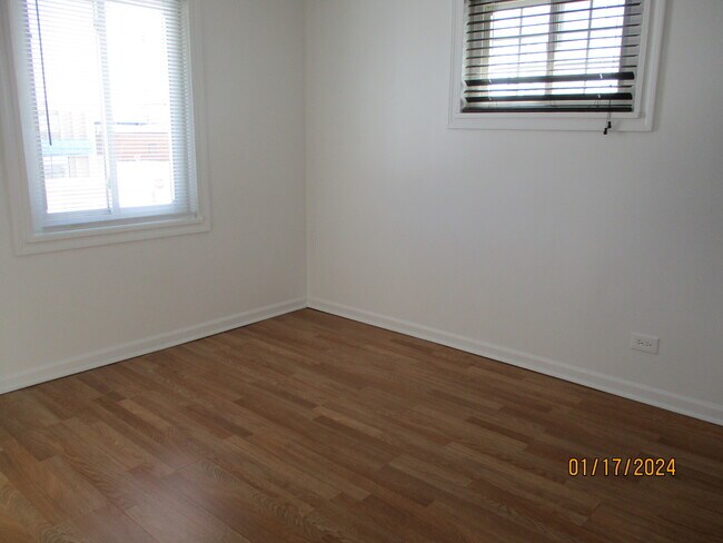 Building Photo - 8721 S Keeler Ave