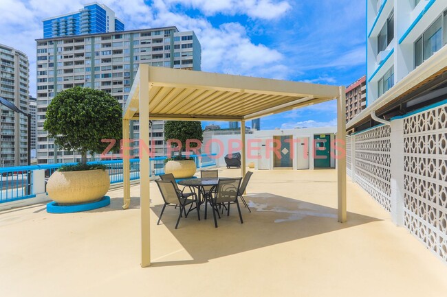 Building Photo - Kapiolani Terrace studio for rent