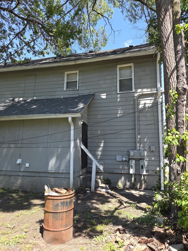 Building Photo - 143 W 35th St