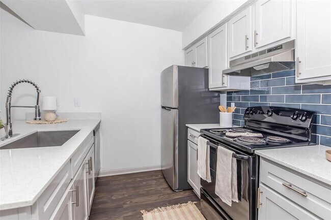 Building Photo - 1700 Seaspray Ct