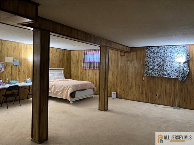 Building Photo - 144 Beverly Hl Ter