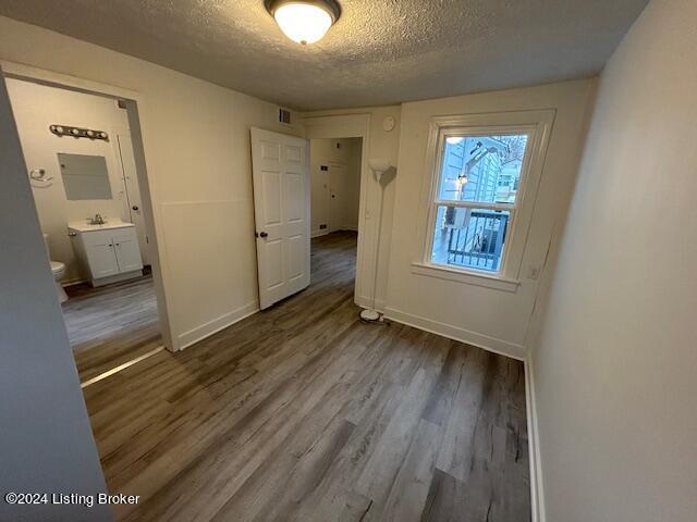 Building Photo - 1144 E Kentucky St