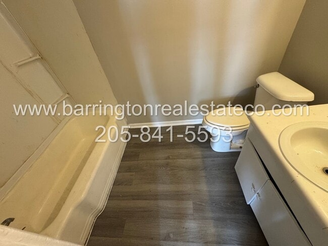 Building Photo - 1340 Pineview Rd