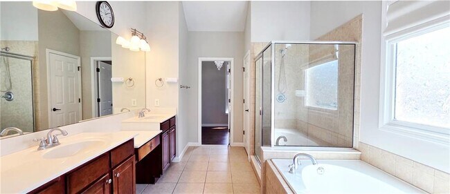 Building Photo - 2850 Millwater Crossing NE