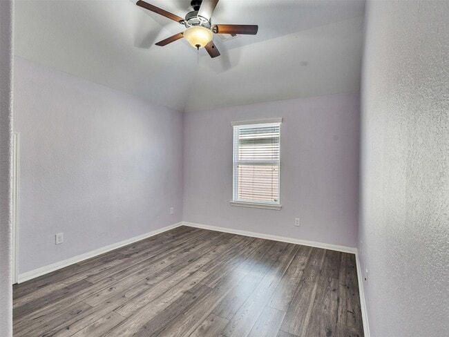 Building Photo - 28655 Maple Red Dr