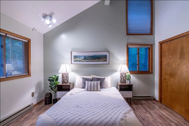 Building Photo - 322 Brentwood Dr