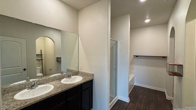 Building Photo - 3146 Gilbert Garden