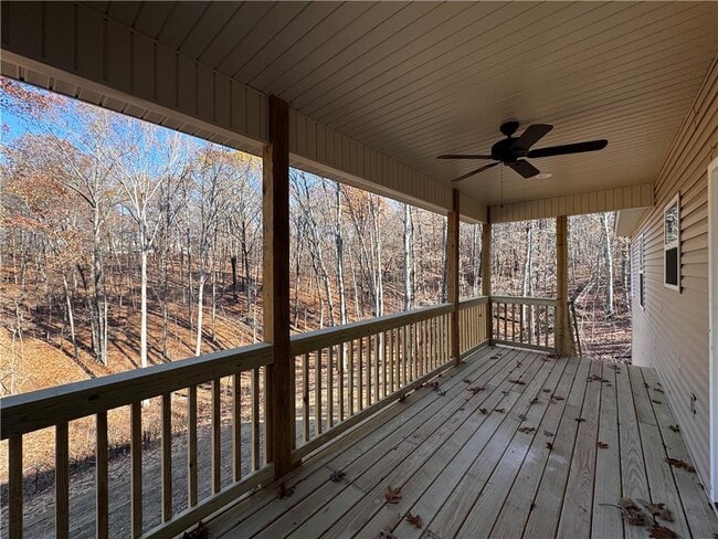 Building Photo - 12 Celtic Dr