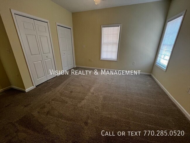 Building Photo - 123 Kaiser St