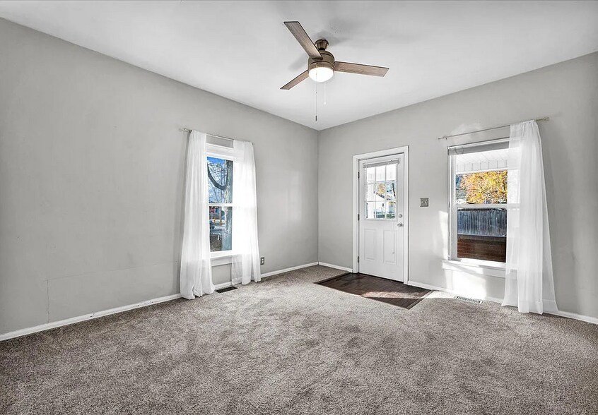 Building Photo - 610 Scott St