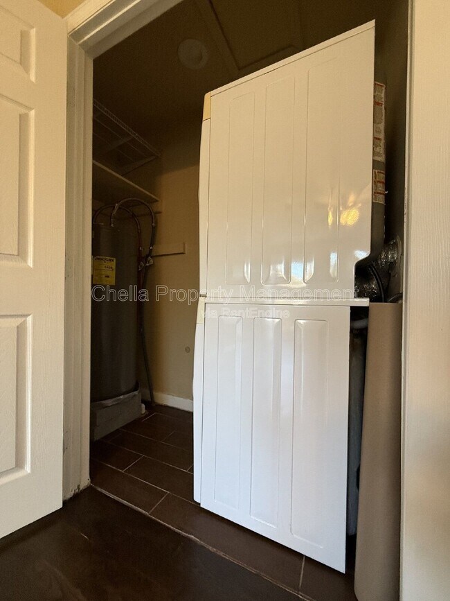 Building Photo - 924 Boscobel St