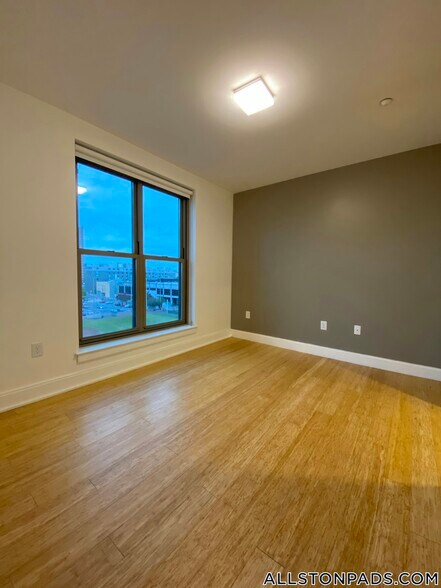 Building Photo - 40 Malvern St
