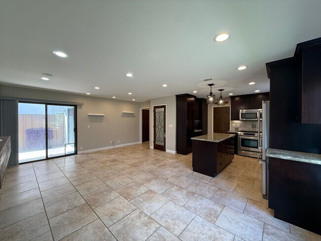 Building Photo - Beautiful Single Story Foxenwood Townhome in Orcutt with Easy Access to VSFB